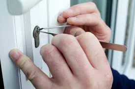 Royal Locksmith Store Artesia, CA 562-263-5453 - emergency-lockout